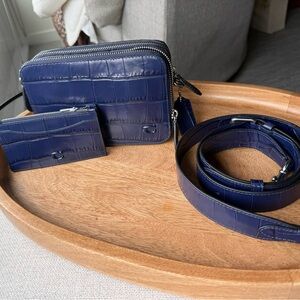 NWT Coach Charter Crossbody 19 Navy Crocodile Embossed